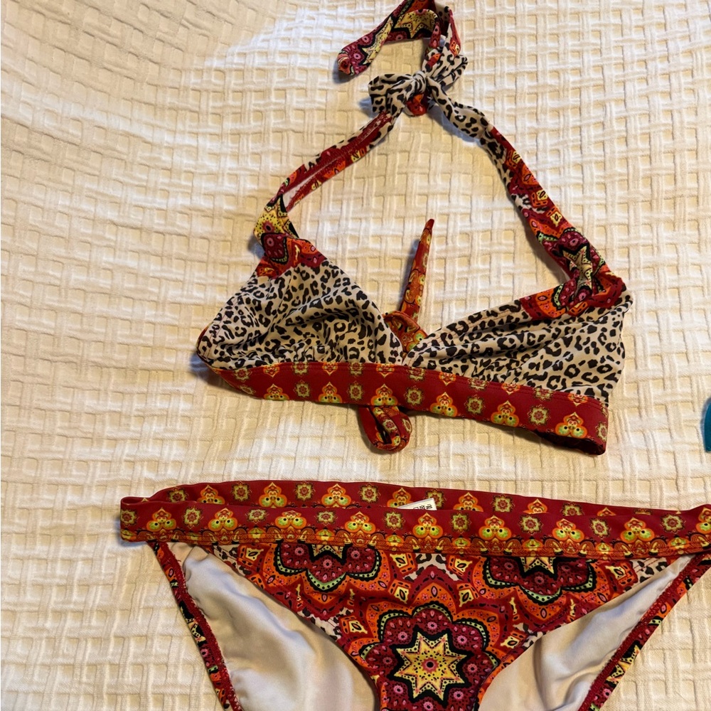 VENUS Orange and Yellow Patterned Bikini